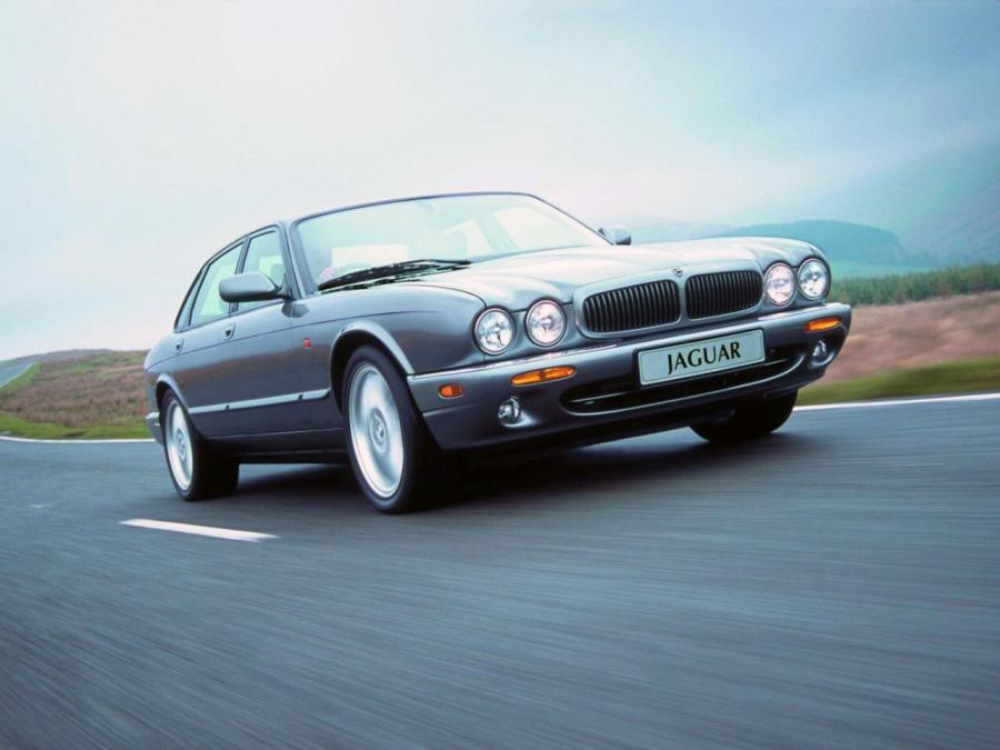  Jaguar XJ Sport 1997 года  (фото 13 из 18)